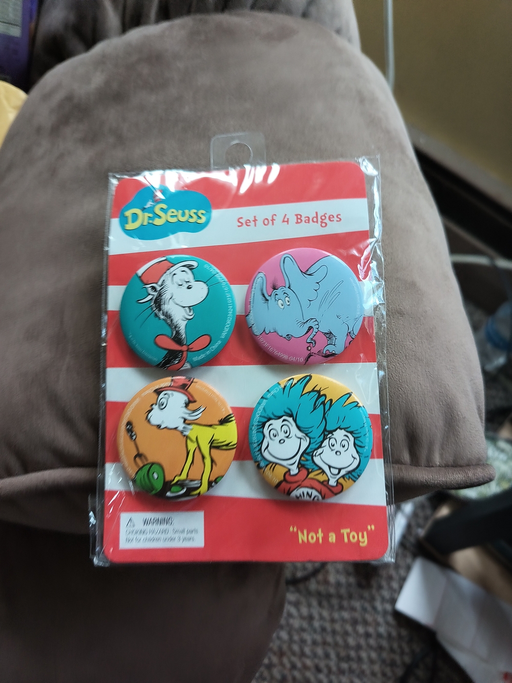 Dr Seuss Set of 4 Badges Pins 1 3/4 Each Dated 2010